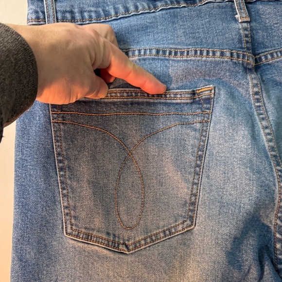 Calvin Klein Men's Light Blue Straight Jeans - Picture 5 of 9